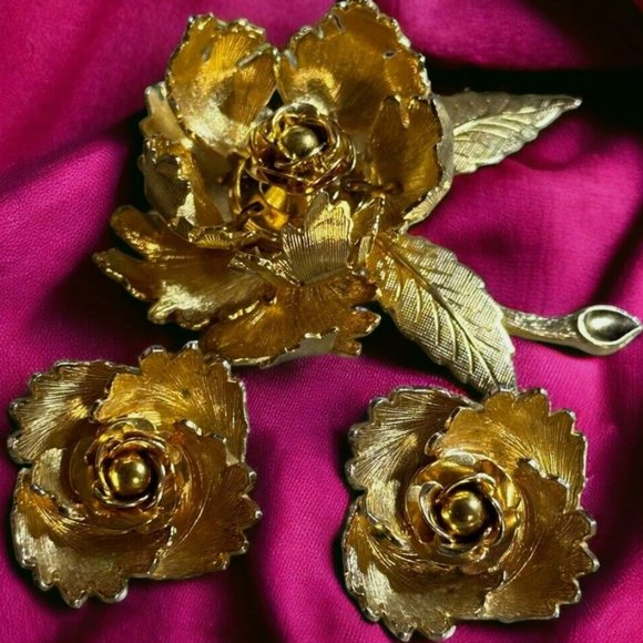 Vintage Warner DAY AND NIGHT Mechanical Flower Set - Brooch & Matching Earrings - Picture 1 of 9